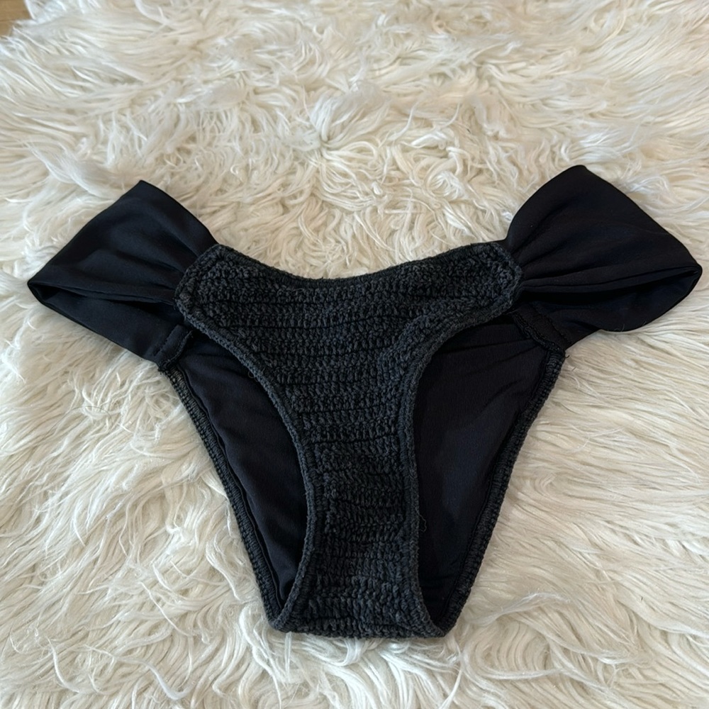 Tacoola crochet bikini bottoms
